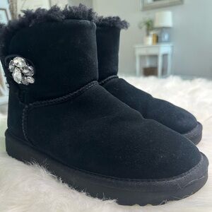 Ugg Mini Bailey Button Gem